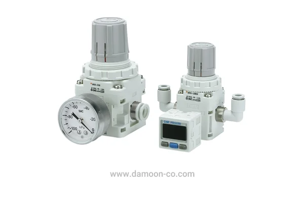 رگلاتور وکیوم