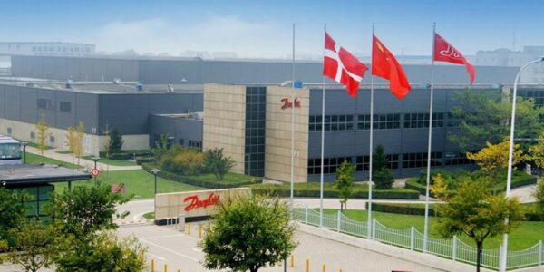 نام دانفوس میان کارخانه های هوشمند جهان: آیا صنعت سرمایش هم به انقلاب صنعتی چهارم می‌پیوند؟