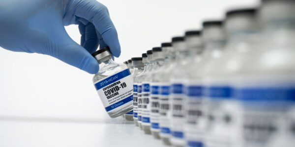 نگهداری واکسن ها در سردخانه های مخصوص دارویی